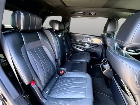 Used 2025 Mercedes-Benz GLS 63 AMG 4MATIC image 20