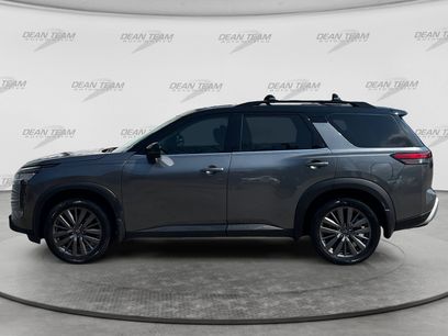 Used 2024 Nissan Pathfinder SL w/ SL Premium Package