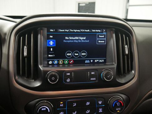 Used 2022 GMC Canyon AT4 image 21