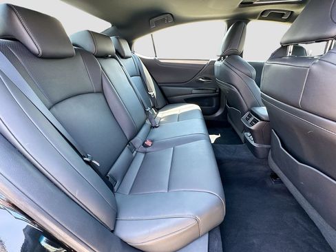 Used 2021 Lexus ES 350 F Sport w/ Accessory Package FWD image 33