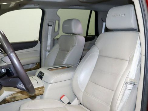 Used 2016 GMC Yukon Denali w/ Open Road Package image 19