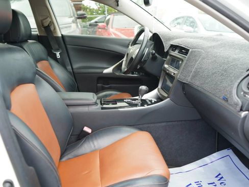 Used 2013 Lexus IS 250 RWD image 19