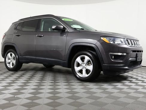 Used 2020 Jeep Compass Latitude image 3