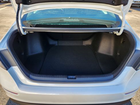 Certified 2025 Honda Accord SE image 19