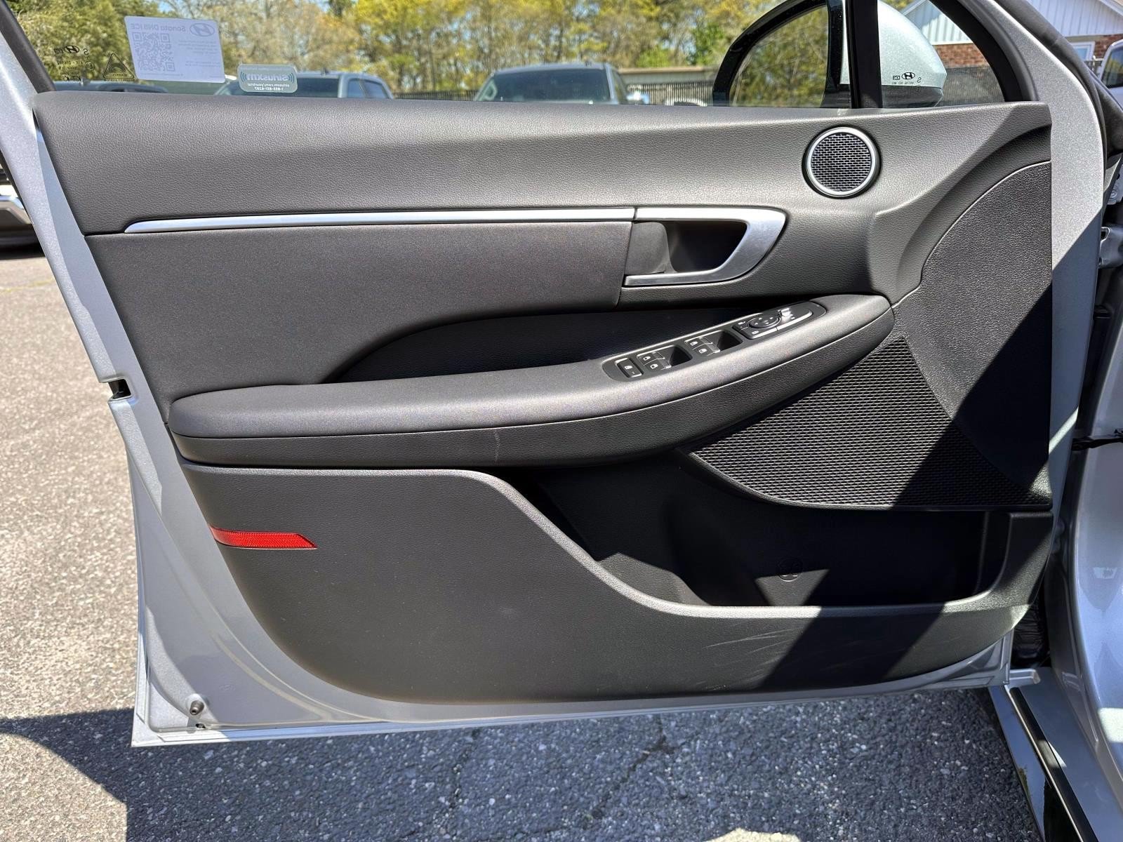 Used 2025 Hyundai Sonata SEL FWD image 8