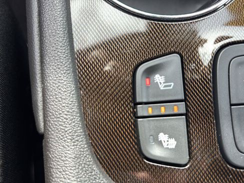 Used 2023 GMC Acadia AT4 w/ LPO, Floor Liner Package AWD/4WD image 28