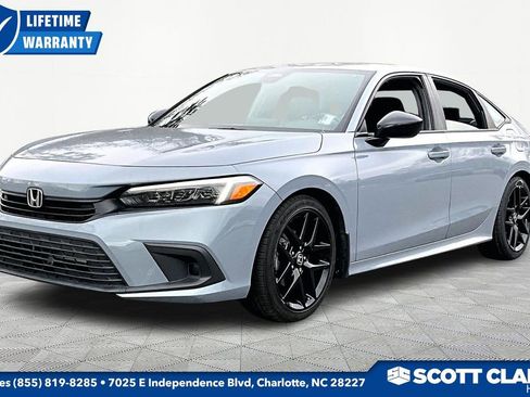 Used 2024 Honda Civic Sport image 3