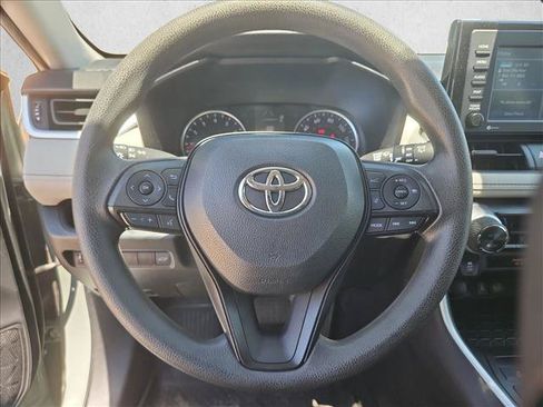 Used 2022 Toyota RAV4 XLE w/ Convenience Package FWD image 13