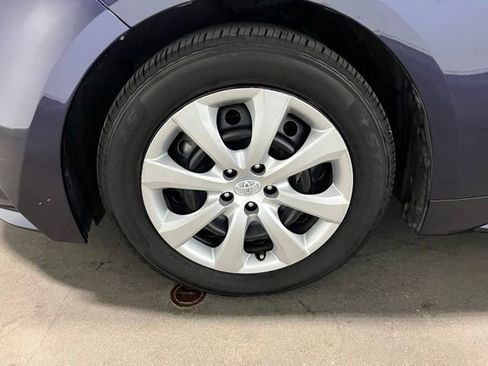 Used 2023 Toyota Corolla LE FWD image 28