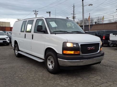 Used 2023 GMC Savana 2500 w/ Driver Convenience Package image 1