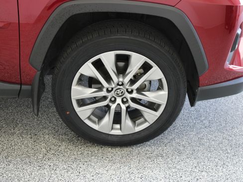 Certified 2024 Toyota RAV4 XLE Premium FWD image 5