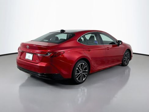 Used 2025 Toyota Camry XLE w/ Premium Package FWD image 5