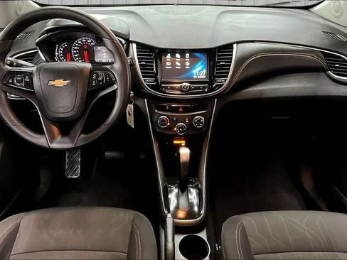 Used 2017 Chevrolet Trax LT w/ Driver Confidence Package FWD image 7