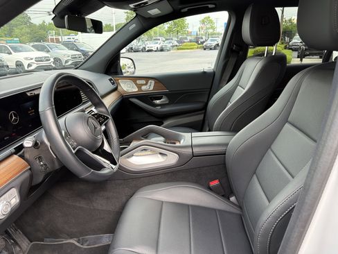 Certified 2025 Mercedes-Benz GLE 450 4MATIC image 24