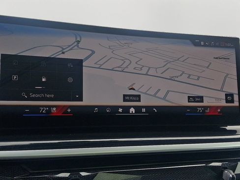 Certified 2024 BMW X7 xDrive40i w/ M Sport Package image 19