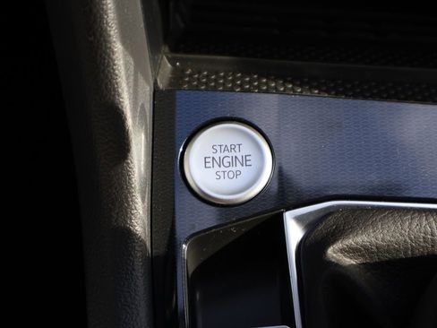 New 2026 Volkswagen Taos SE image 31