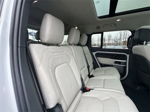 Used 2023 Land Rover Defender 130 First Edition image 37