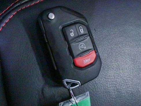 Used 2021 Jeep Wrangler Unlimited Rubicon image 21