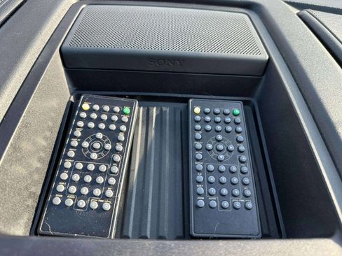 Used 2015 Ford F150 Lariat w/ Equipment Group 502A Luxury image 33