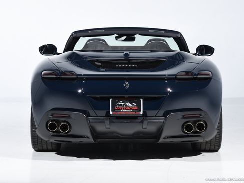 Used 2025 Ferrari Roma Spider RWD image 5