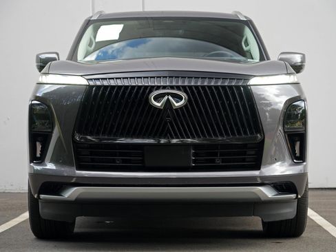 Used 2025 INFINITI QX80 Luxe AWD/4WD image 7
