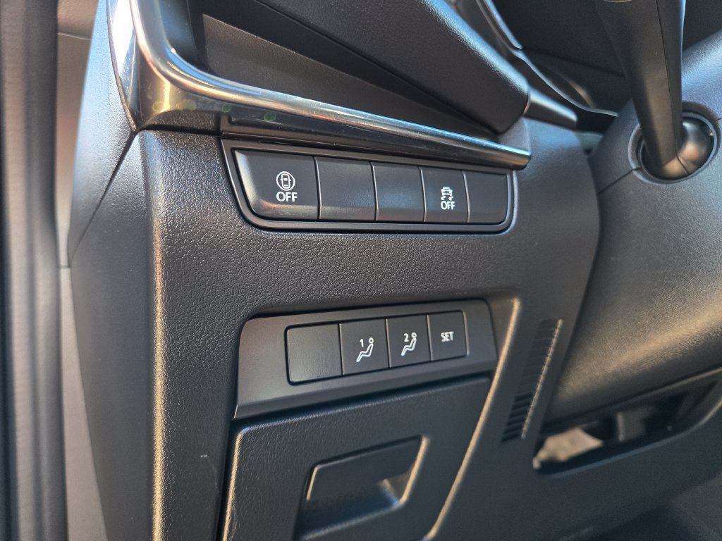 Used 2023 MAZDA MAZDA3 s FWD image 18