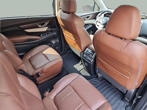 Used 2019 Subaru Ascent Touring w/ Popular Package #3 AWD/4WD image 14