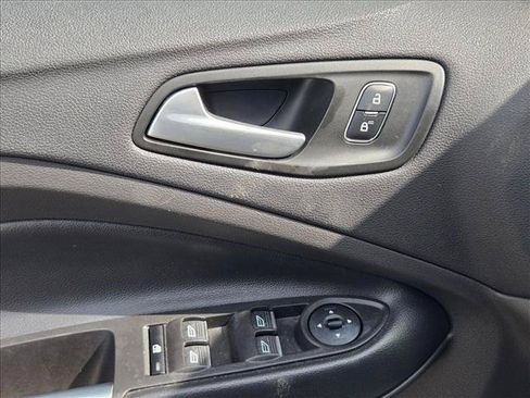 Used 2019 Ford Escape SE FWD image 9