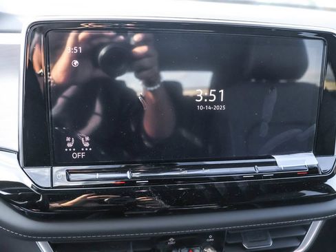 New 2026 Volkswagen Atlas Cross Sport SE AWD/4WD image 27
