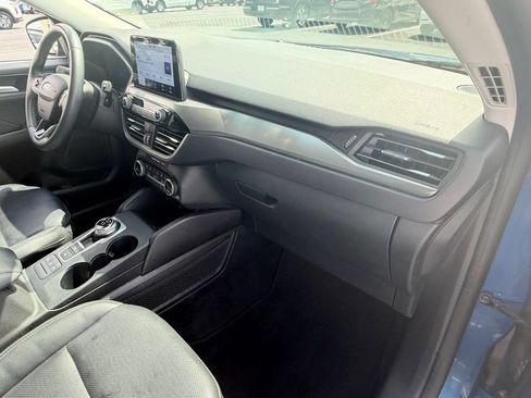 Used 2022 Ford Escape Titanium AWD/4WD image 18