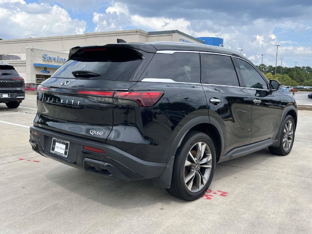 Used 2025 INFINITI QX60 Luxe FWD image 3