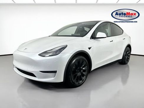 Used 2020 Tesla Model Y AWD image 5