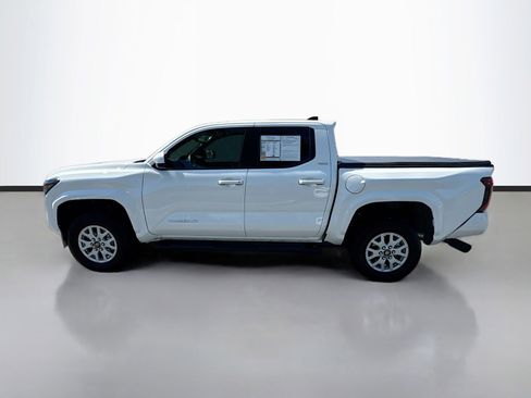 Used 2024 Toyota Tacoma SR5 RWD image 4