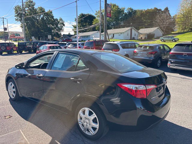 Used 2016 Toyota Corolla LE FWD image 4