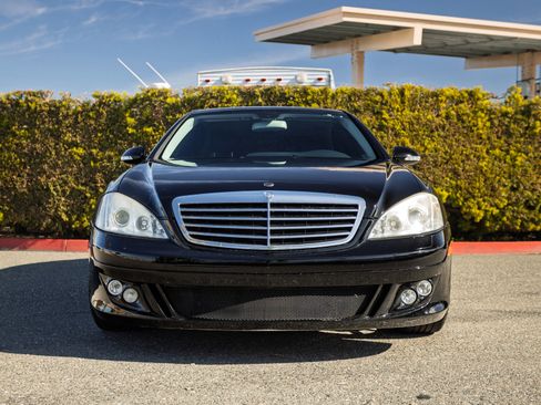 Used 2007 Mercedes-Benz S 550 image 2