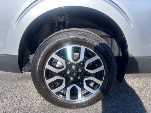 Used 2024 Ford Maverick Lariat AWD/4WD image 21
