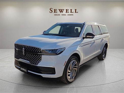 New 2025 Lincoln Navigator L Reserve image 1