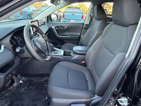 Certified 2025 Toyota RAV4 LE image 16