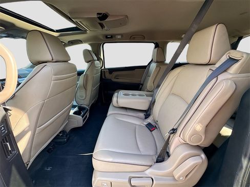 Used 2023 Honda Odyssey Elite image 25