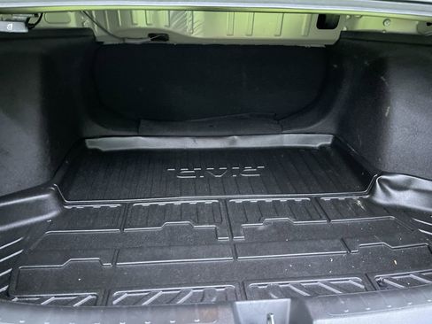 Used 2024 Honda Civic Sport image 27