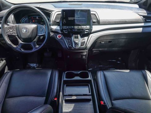 Used 2023 Honda Odyssey Sport image 11