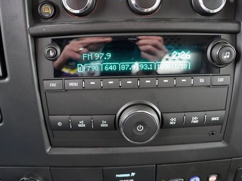 Used 2025 Chevrolet Express 2500 Extended w/ Communications Package image 22