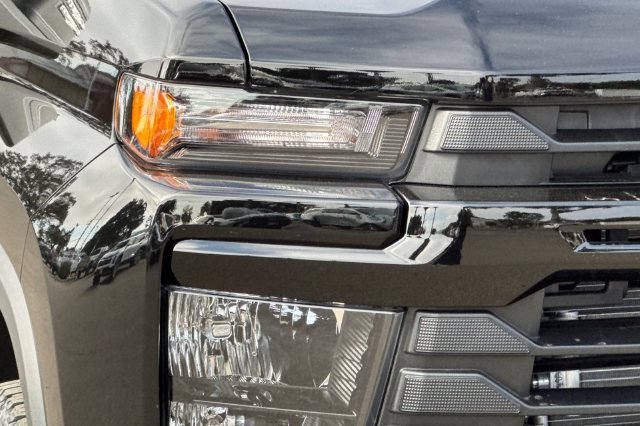 New 2026 Chevrolet Silverado 2500 Custom w/ Custom Value Package AWD/4WD image 36