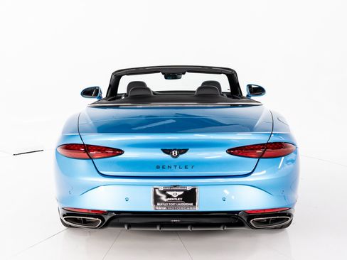 New 2025 Bentley Continental GTC image 13