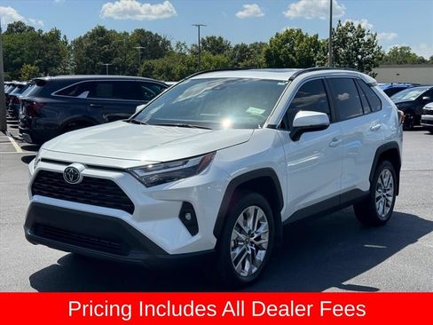 Used 2025 Toyota RAV4 XLE Premium FWD image 7