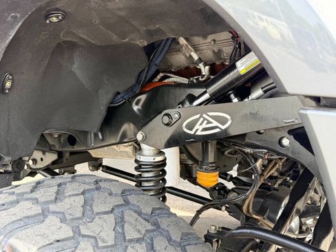 Used 2022 Ford F450 Platinum w/ FX4 Off-Road Package image 27