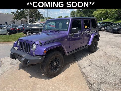 Used 2017 Jeep Wrangler Unlimited Sahara AWD/4WD image 1