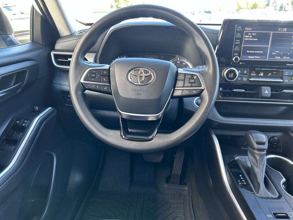 Certified 2020 Toyota Highlander L FWD image 13