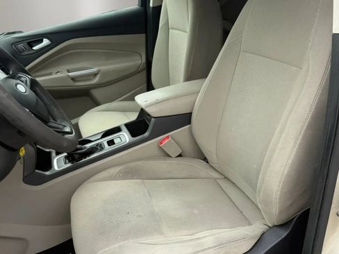 Used 2018 Ford Escape SE FWD image 14