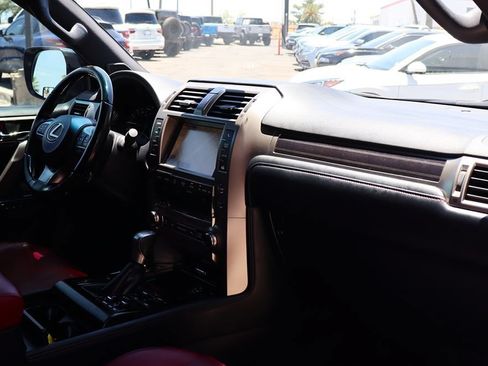 Used 2020 Lexus GX 460 Luxury w/ Off Road Package AWD/4WD image 36
